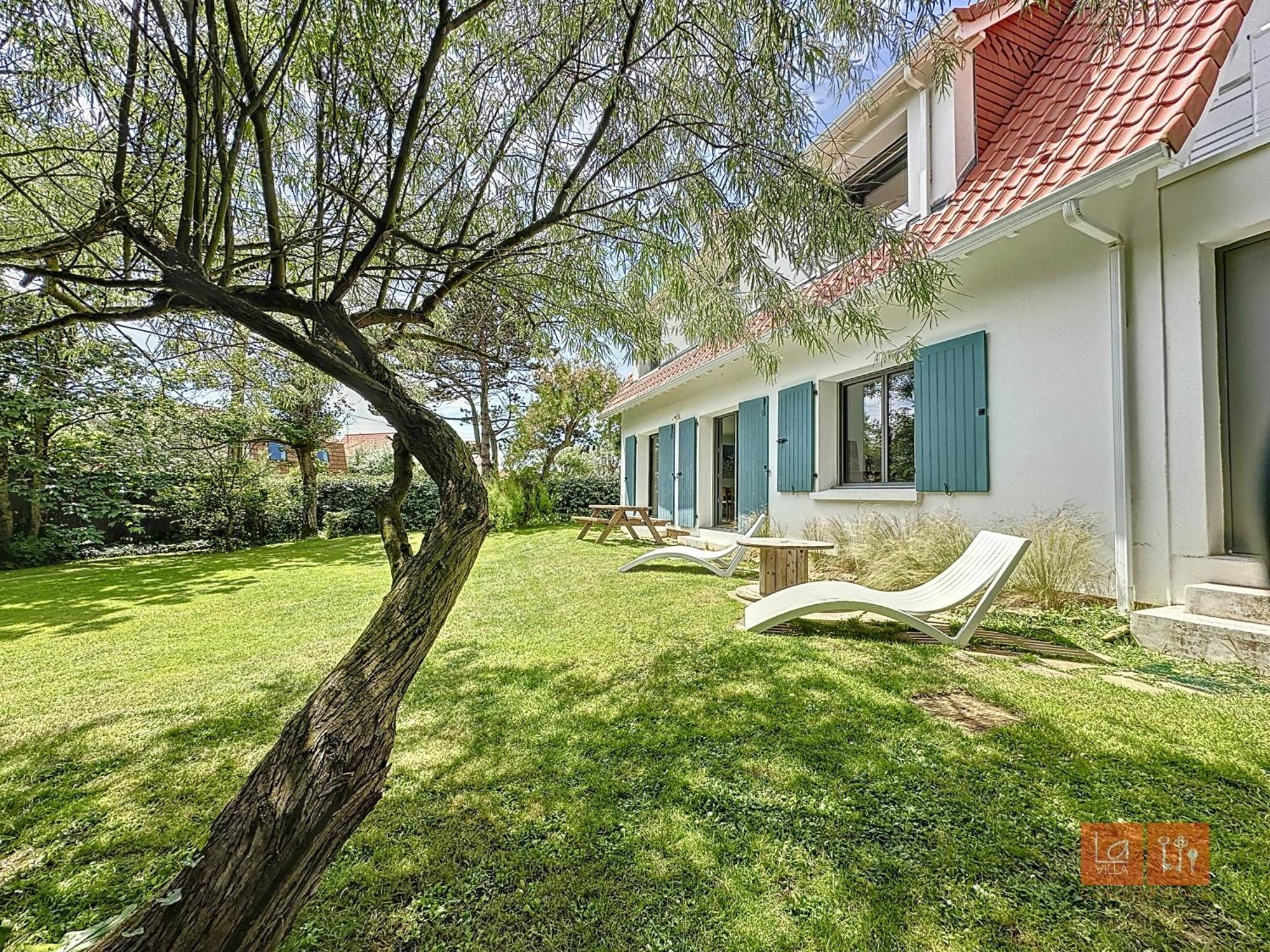 Les Pins : Rez De Jardin Proche Plage อ็องเบลอเติซ ภายนอก รูปภาพ